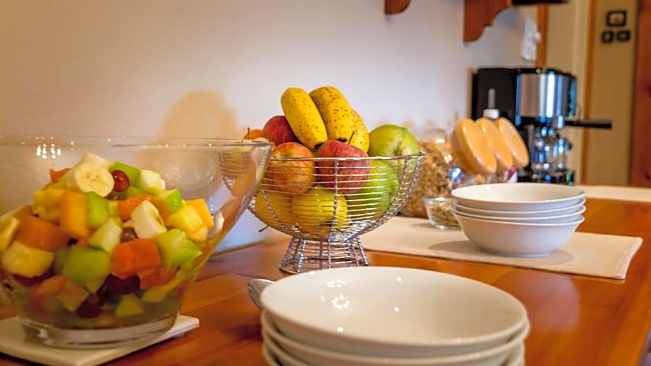 Porcupine Ridge Guest House