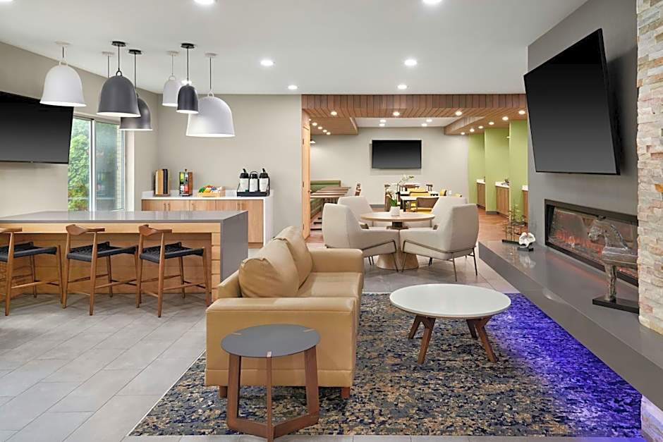 Fairfield Inn & Suites by Marriott Detroit Farmington Hills