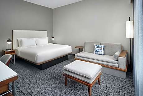 King Room with Sofa Bed and Adapted Tub - Mobility and Hearing Accessible