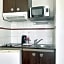 Comfort Aparthotel Versailles, St Cyr l'Ecole