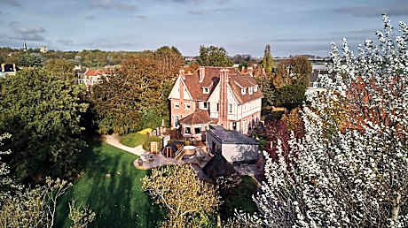 Au Petit Manoir