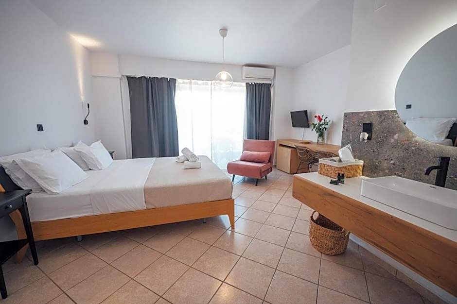 Thirsty Dog Urban Port Studios