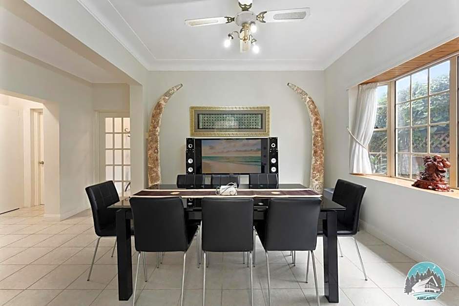 Aircabin - Blakehurst - Spacious - 5 Beds House
