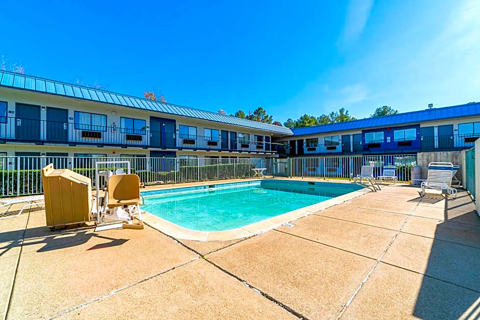 Xpress Inn & Extended Stays