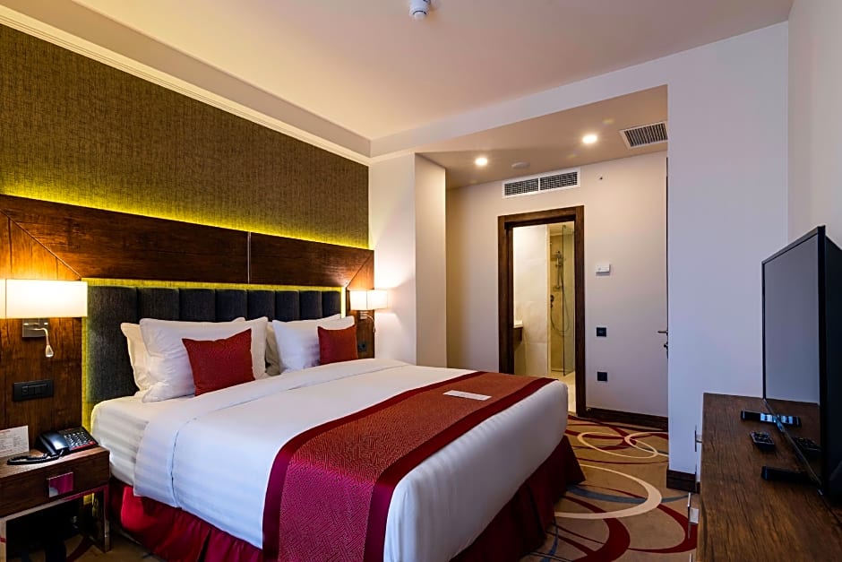 Ramada Hotel & Suites by Wyndham Yerevan