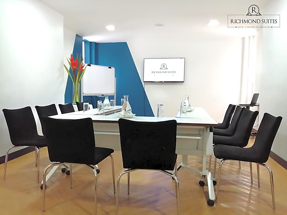 Richmond Suites Hotel