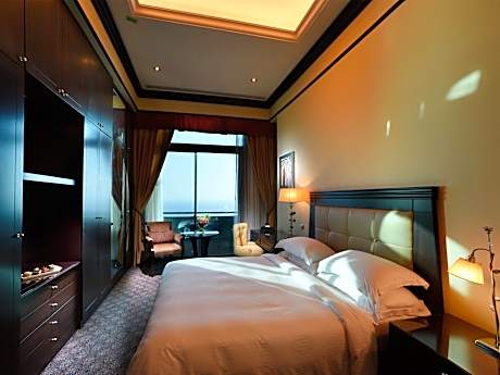 Royal Suite
