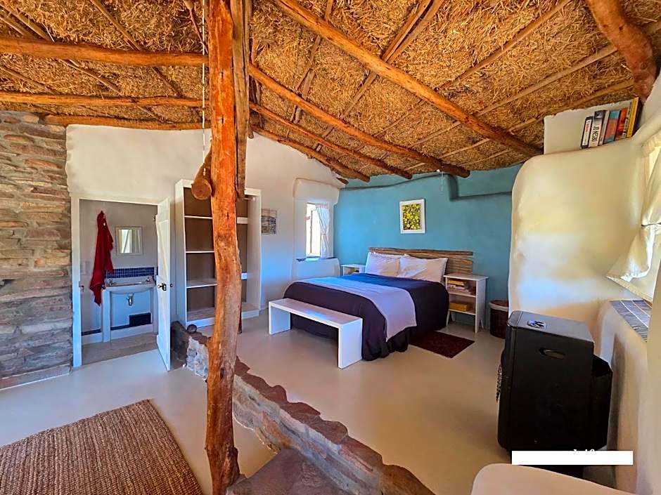 Oudrif Strawbale Retreat