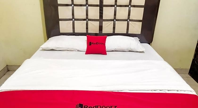 OYO 1804 Guest House Oema'h Opa