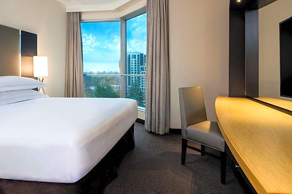 Hilton Suites Toronto/Markham Conference Center And Spa