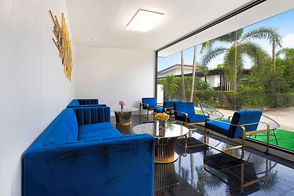 Nariya Bayfront Phuket