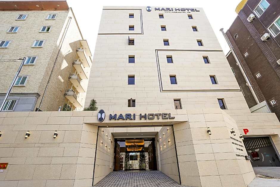 Jeonju Mari Hotel Park Store