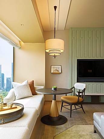 Club Corner 2 Doubles, High Floor, Park View