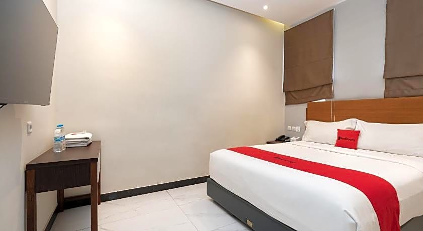RedDoorz plus @ UNO Jalan Merak Samarinda