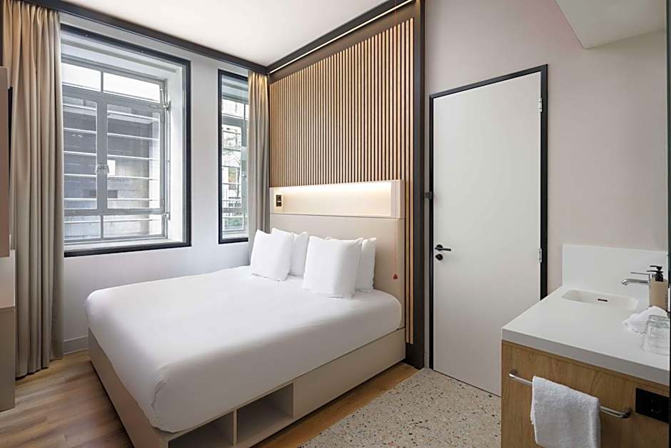 Motto by Hilton Rotterdam Blaak