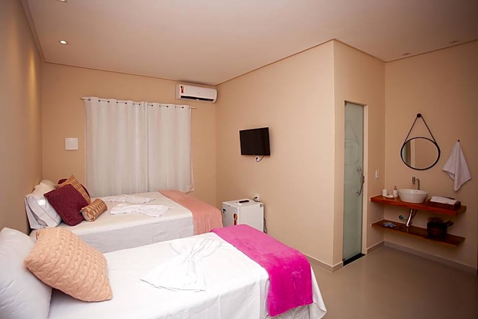 Vila Privativa com Studios Independentes - Privacidade para seu Grupo!