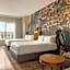 Hotel Indigo Naperville Riverwalk By IHG