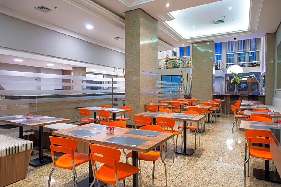 Hotel Continental Business - 200 metros do Complexo Hospitalar Santa Casa