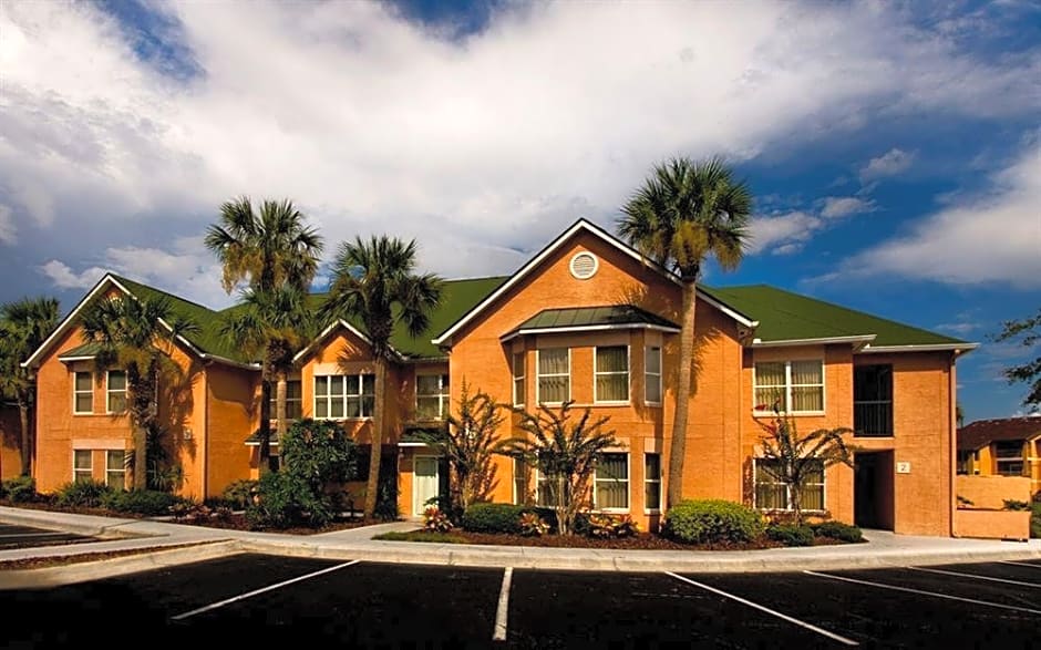 Palms Hotel and Villas