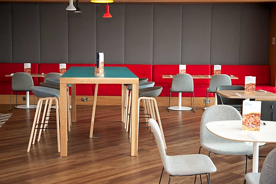Holiday Inn Express Folkestone Channel Tunnel By IHG