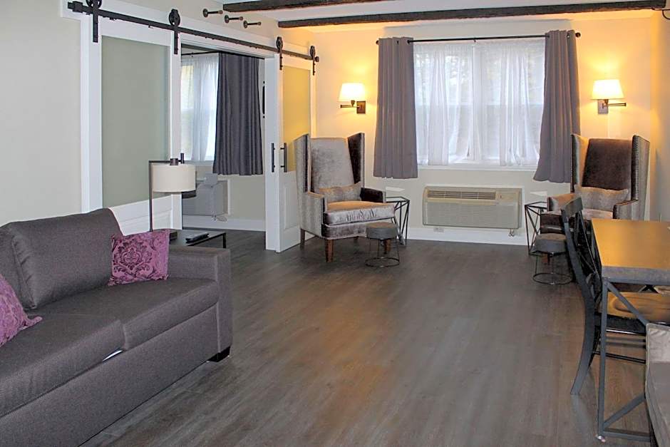 The Century House, Ascend Hotel Collection