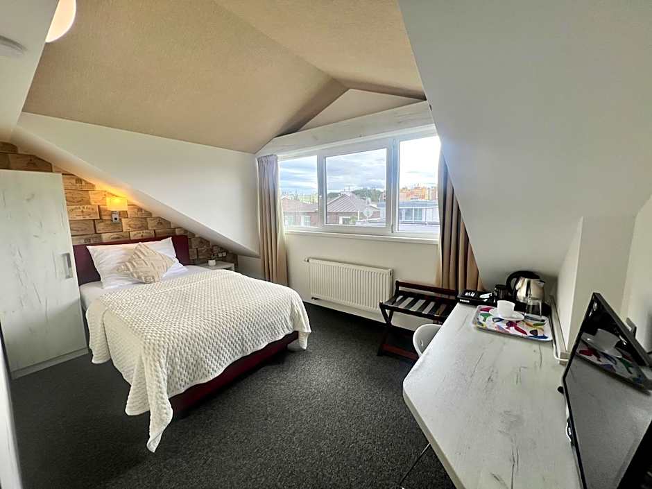 Grand Petit Hotel