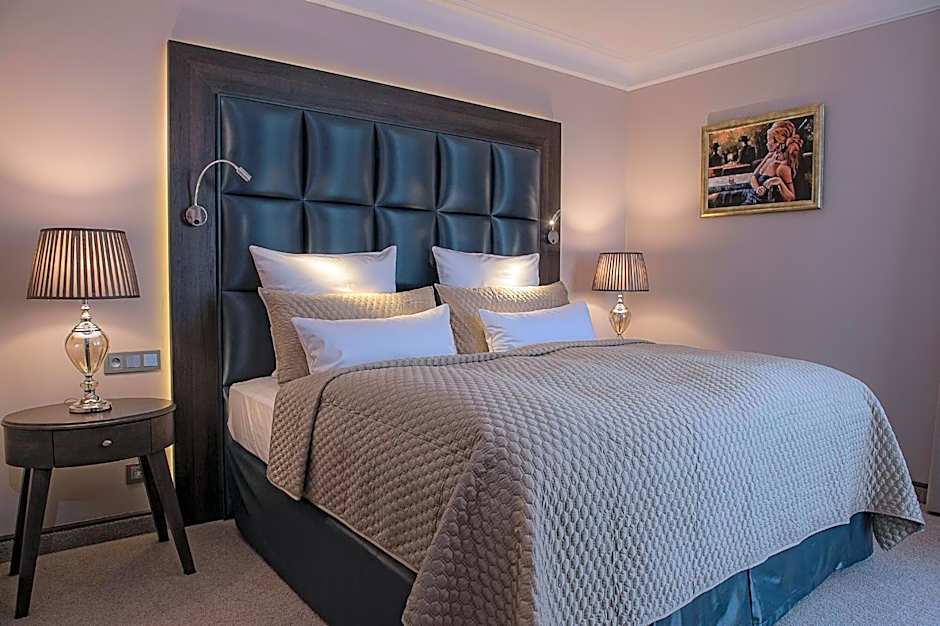 Villa Plaza Boutique Hotel & Spa