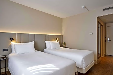 Standard Double or Twin Room with View