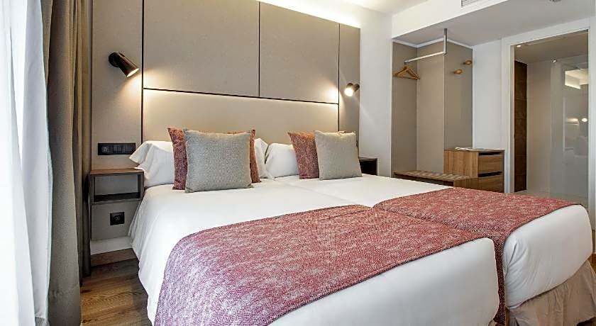 Apartmentos Eurobuilding 2