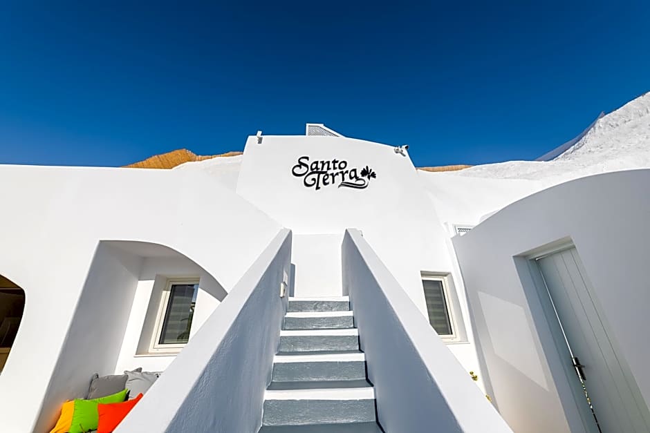 Santoterra Antigua Suites