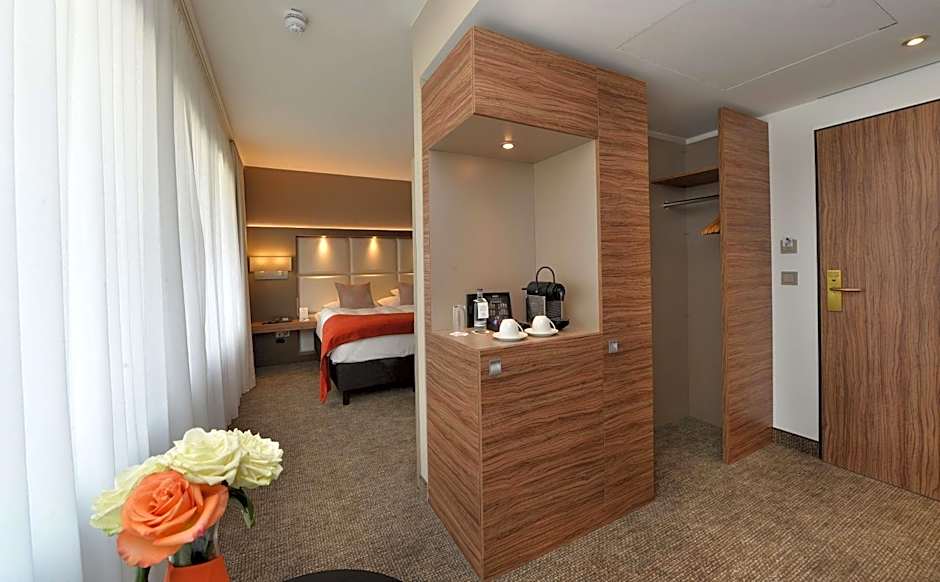 Best Western Plus Delta Park Hotel