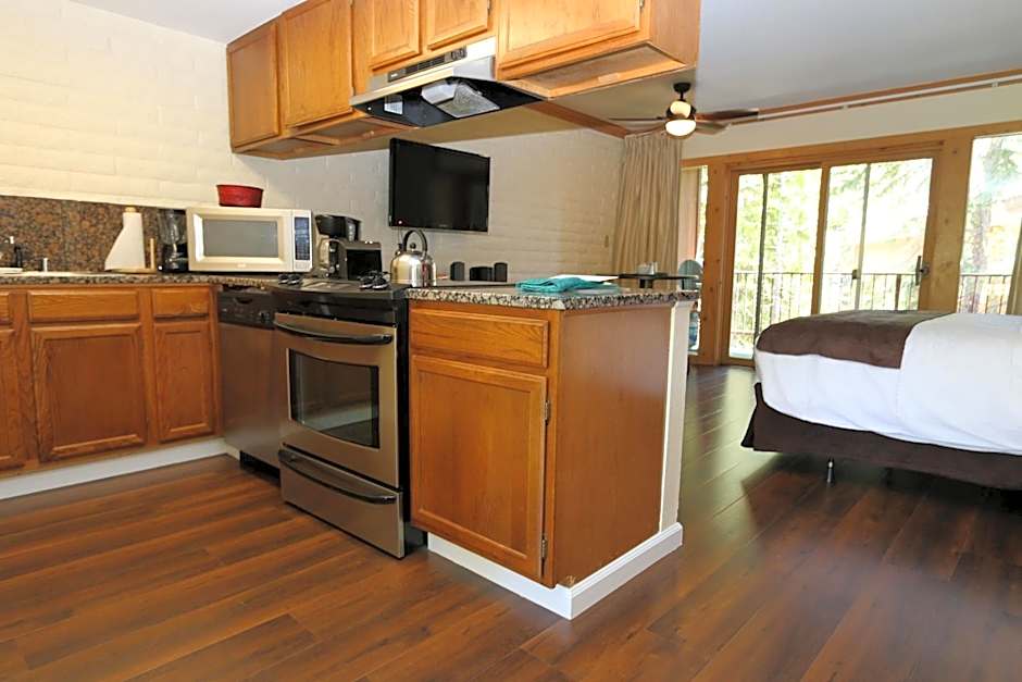 Northlake Lodges & Villas