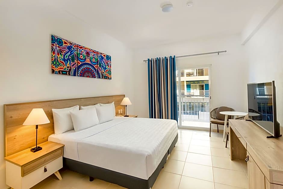 Decameron La Marina Guayabitos, Ramada All-Inclusive Resort