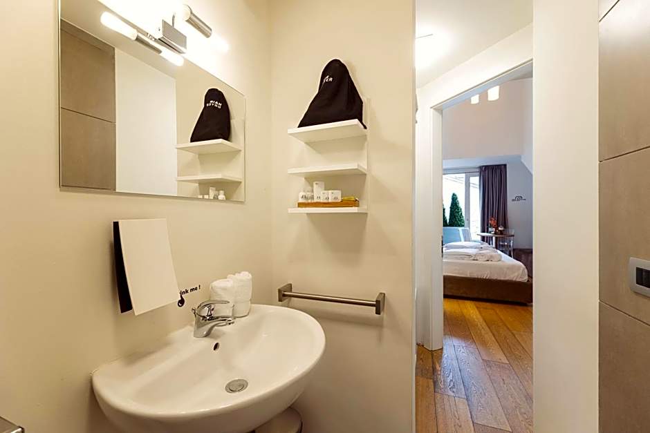 HEART OF TRENTO Loft & Rooms