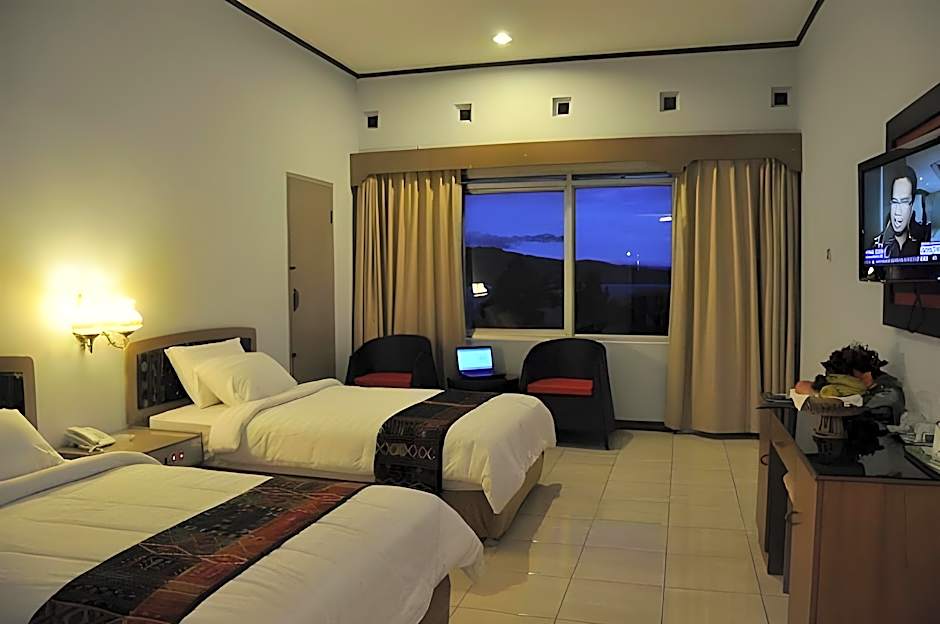 Hotel Patra Parapat
