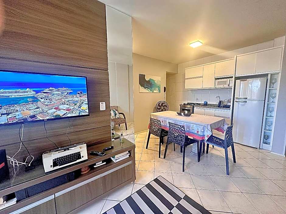 Centrinho, churrasqueira e piscina, familia, vista mar