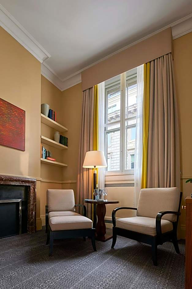 Threadneedles, Autograph Collection by Marriott