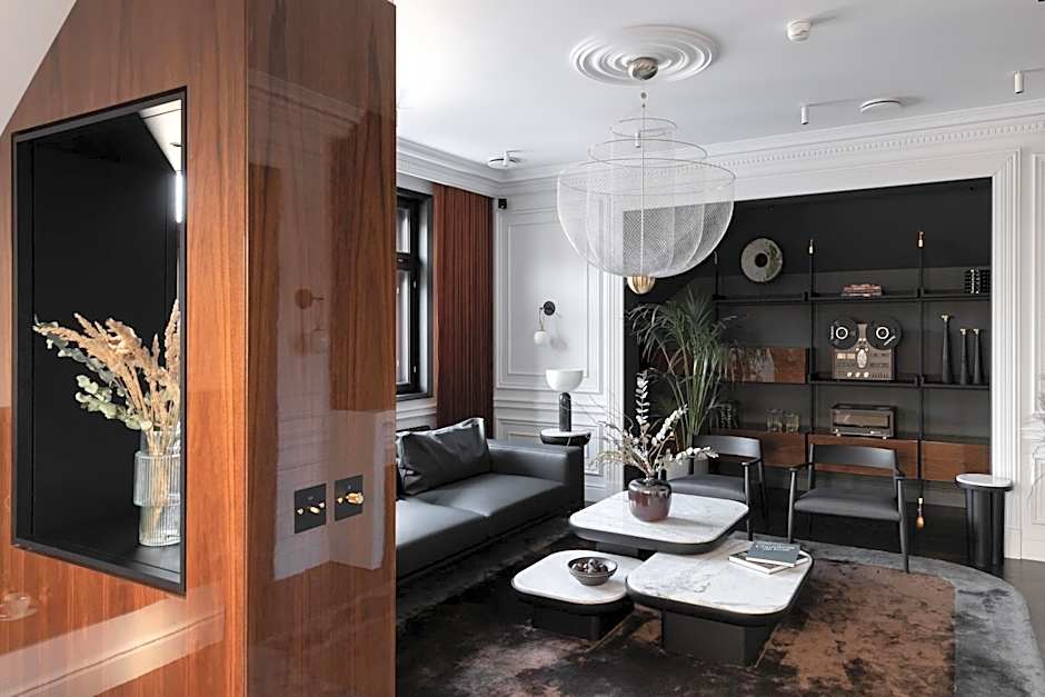 A22 Hotel