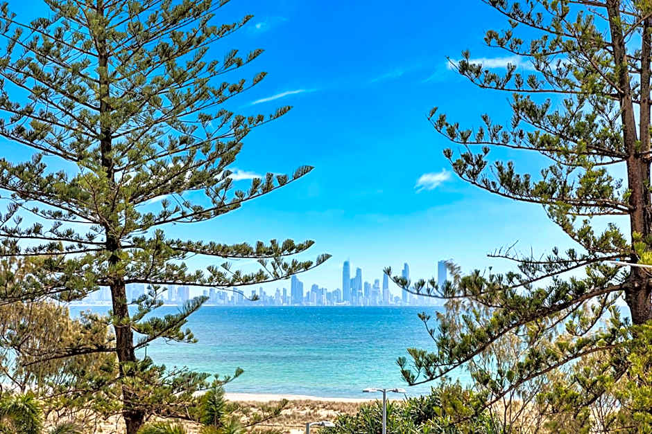 Kirra Beach Apartments