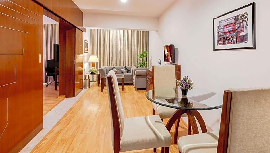 Sfo Hotel And Suites