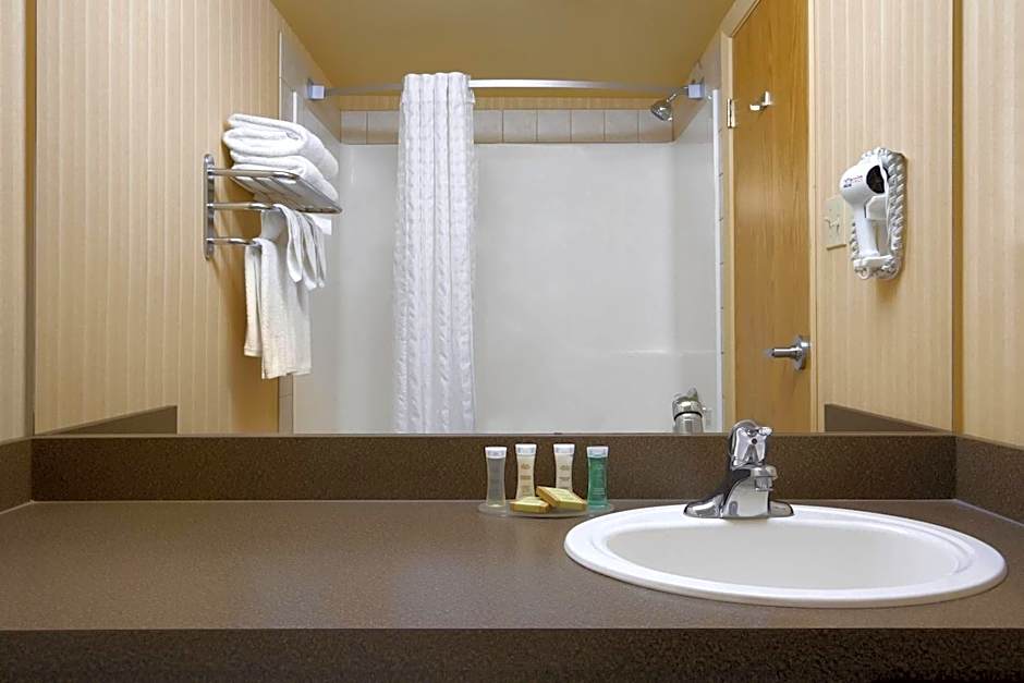 Super 8 by Wyndham Fort St. John BC