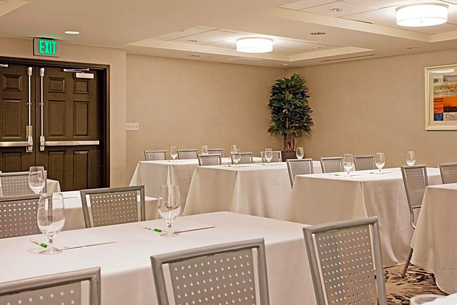 Holiday Inn Oceanside Marina - Camp Pendleton Area By IHG