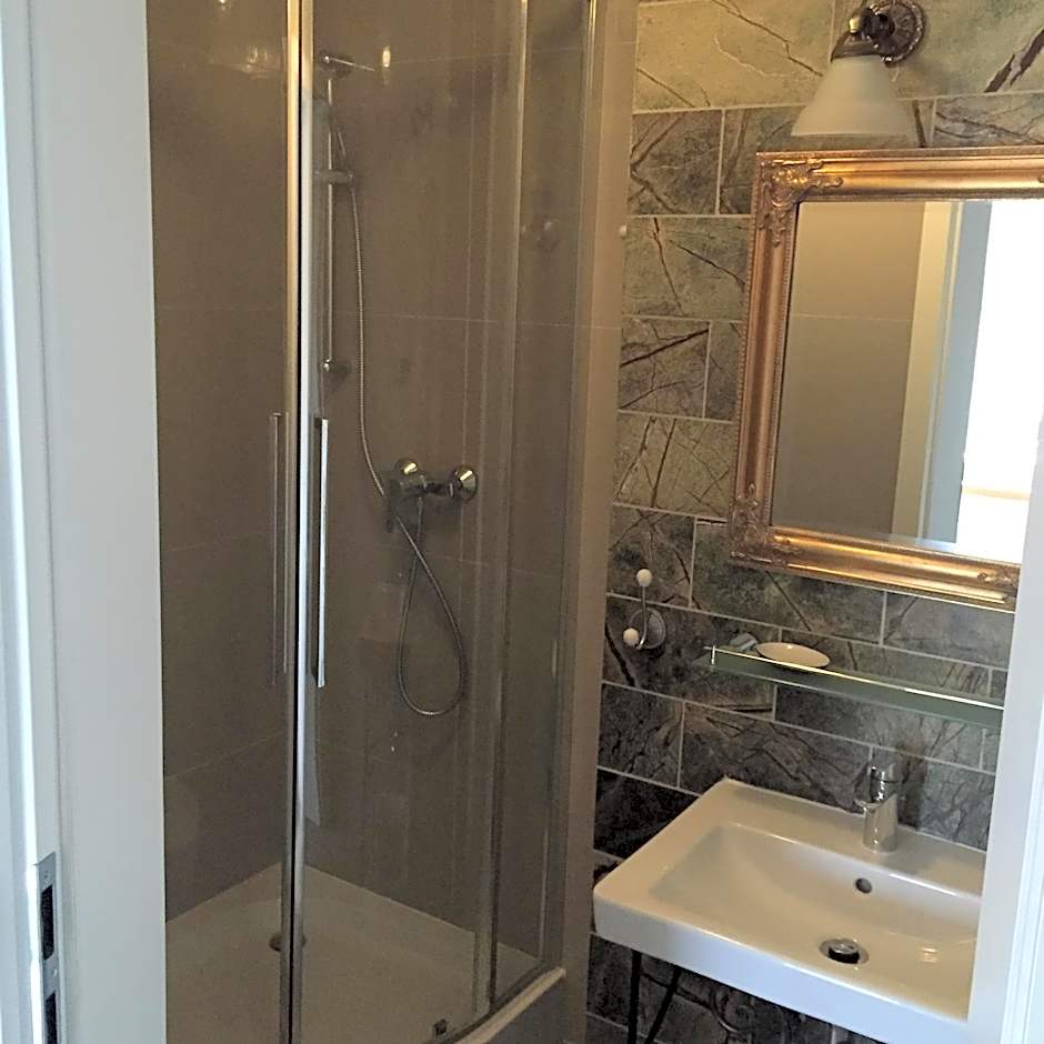 Villa Italiana pokoje z prywatnymi łazienkami & Odnowa Biologiczna