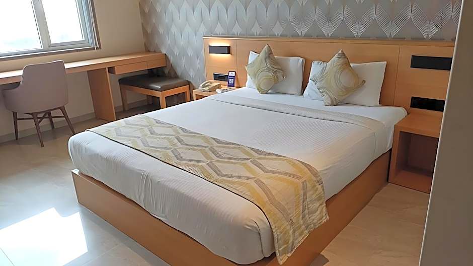 Click Hotel Bhuj