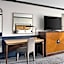 Hilton Orrington / Evanston