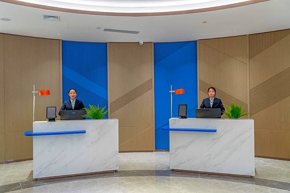 Holiday Inn Express Dandong City Center By IHG