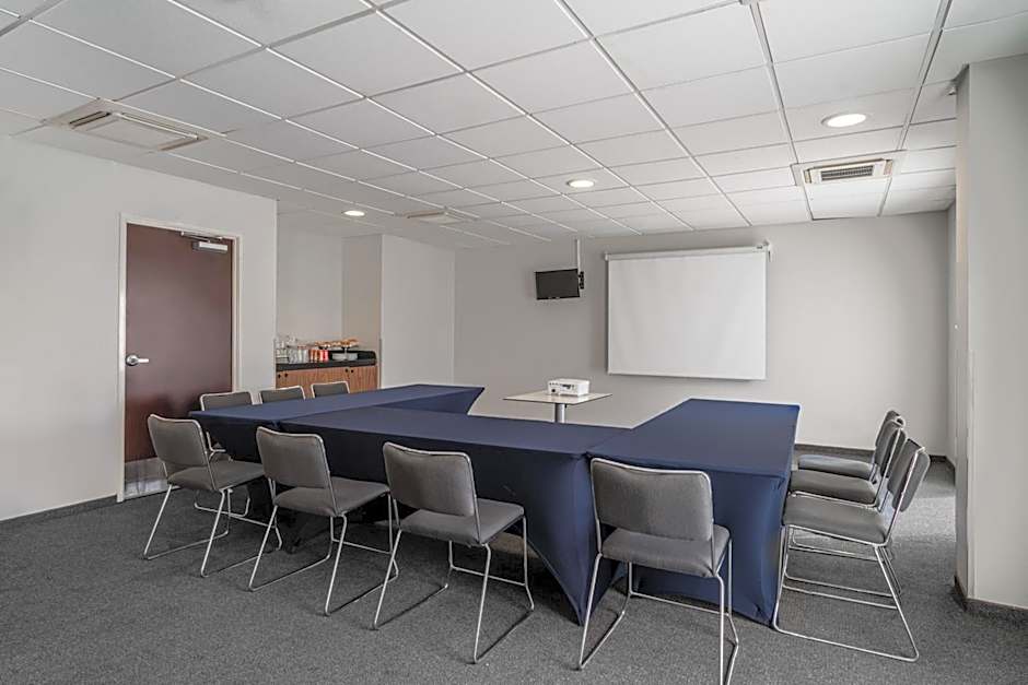 City Express by Marriott Querétaro Juríca