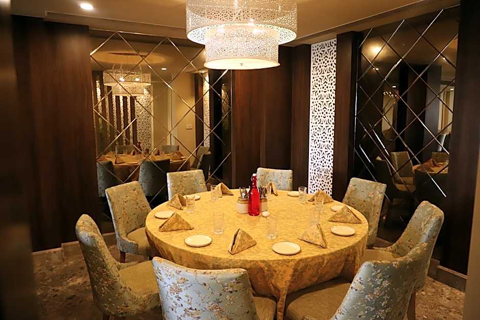 Efcee Sarovar Premiere