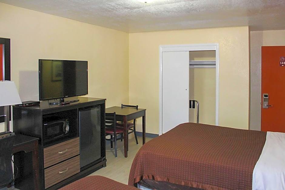 Rodeway Inn Medford South I-5