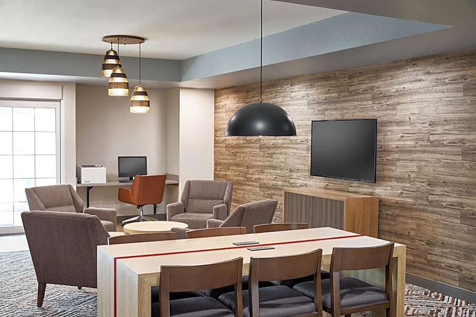 Candlewood Suites Milwaukee Airport - Oak Creek By IHG